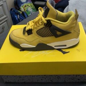 jordan 4 lightings